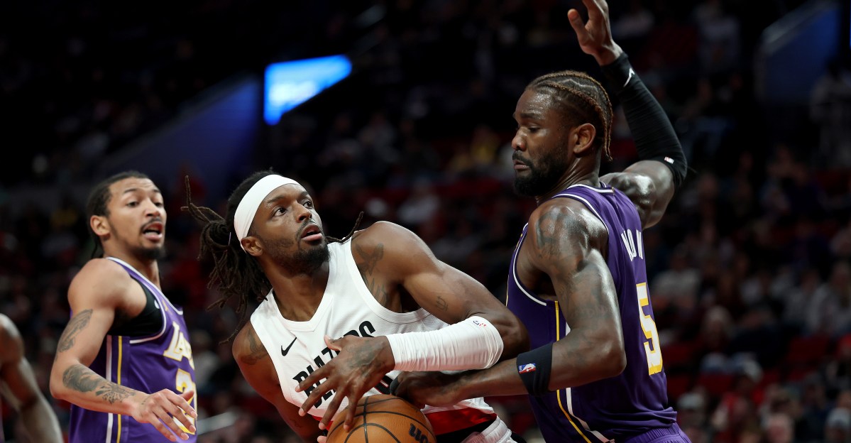 Discussion Open as Trail Blazers Take on Lakers!
