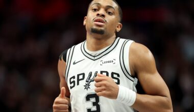 It’s time for Basketball: San Antonio Spurs vs Portland Trail Blazers