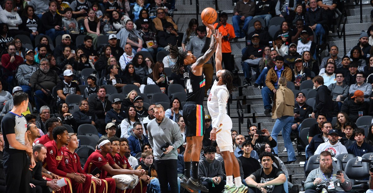 The Spurs need more three-point shooting