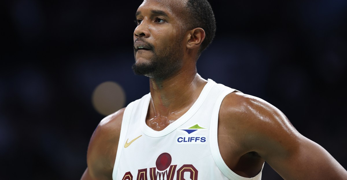 Player Grades: Cavs vs Suns - Evan Mobley anchors the defense