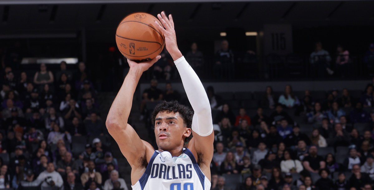 The Mavs pull out the 100-98 win over the Kings
