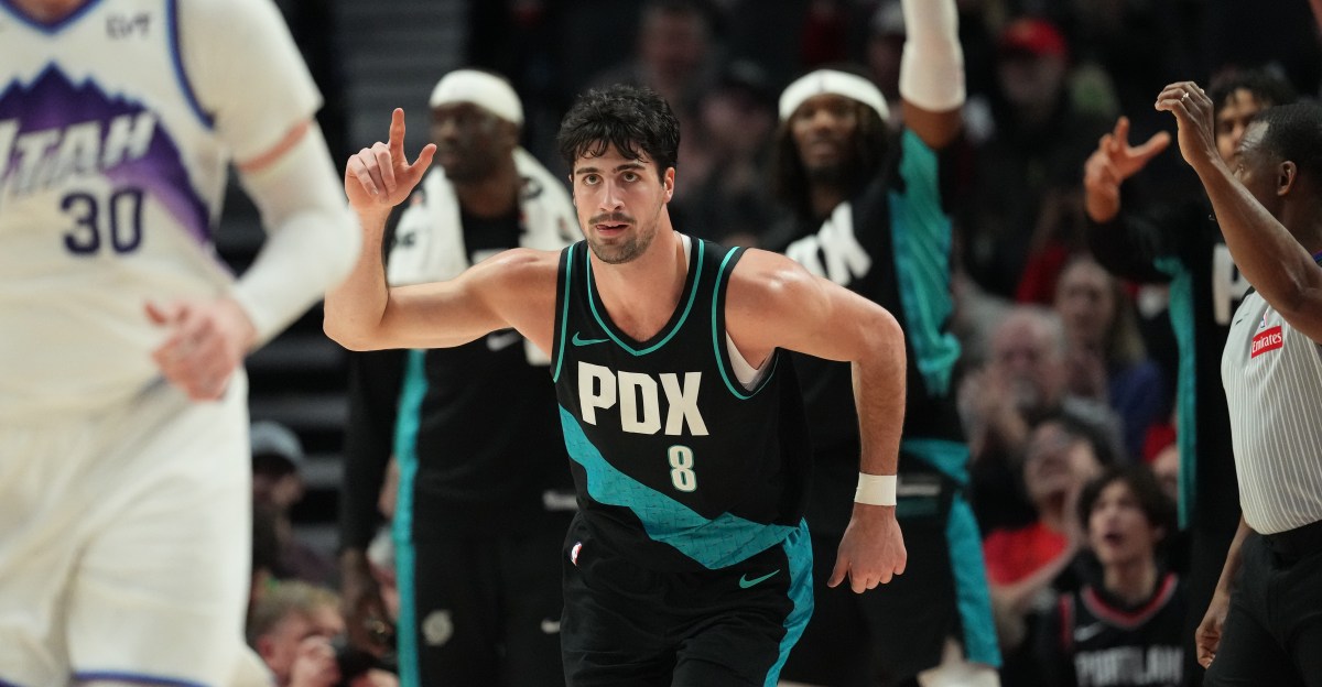 Jazz no Match for Surging Trail Blazers