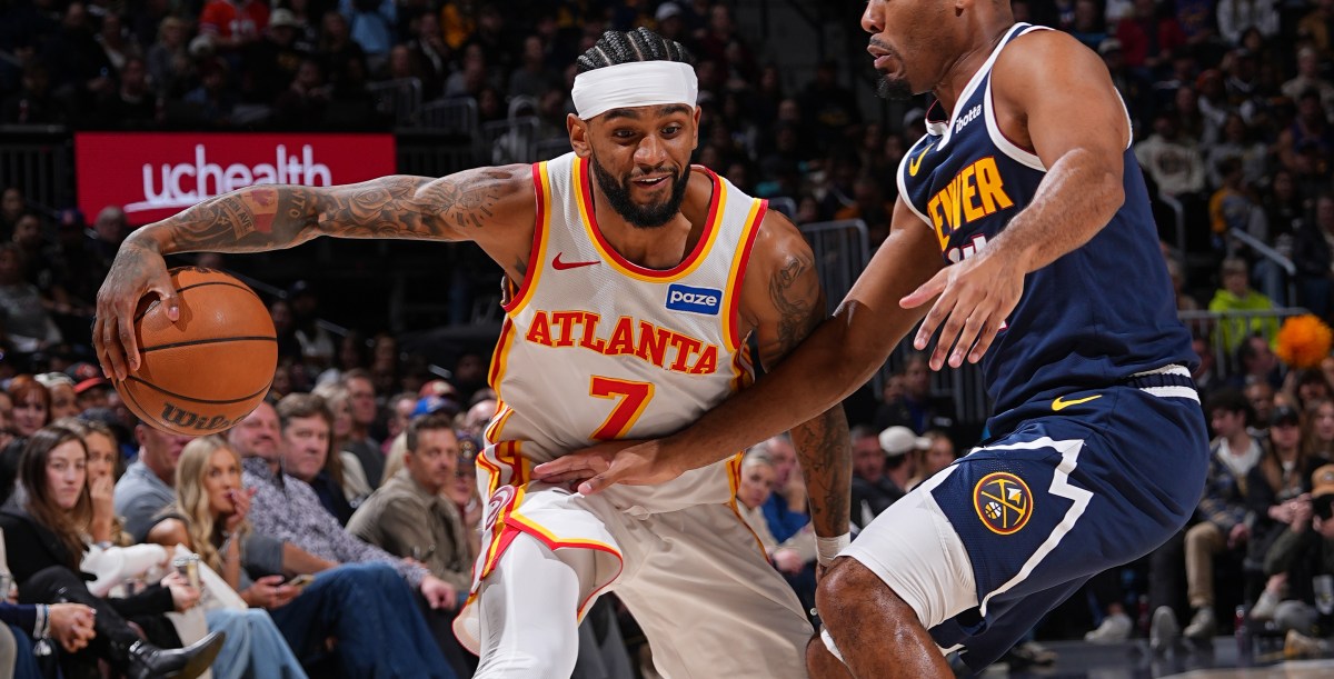 Hawks silence Denver in statement road rout