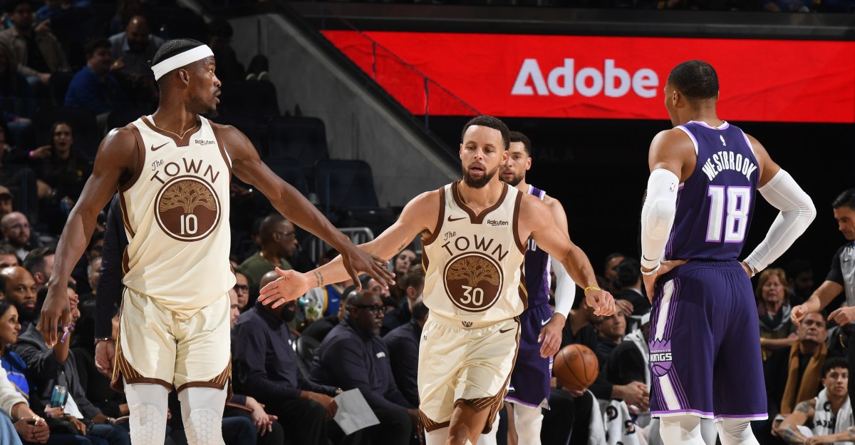 NBA scores: Steph Curry leads Warriors to blowout win vs. Kings