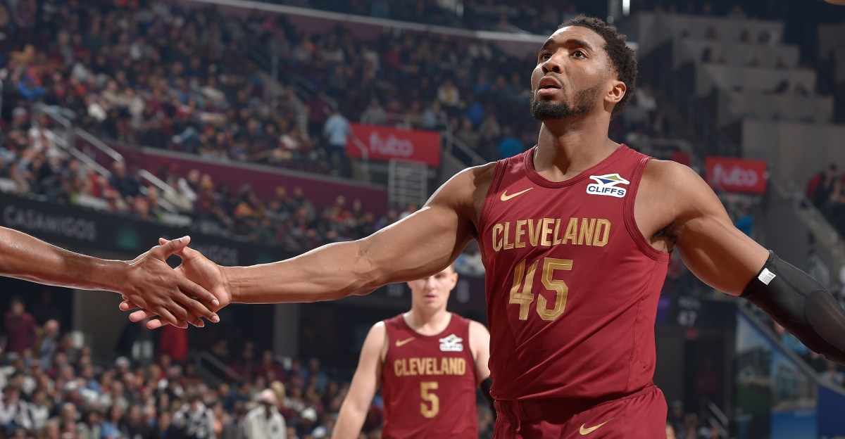 Uneven Cavs fall to the Jazz at home 123-112