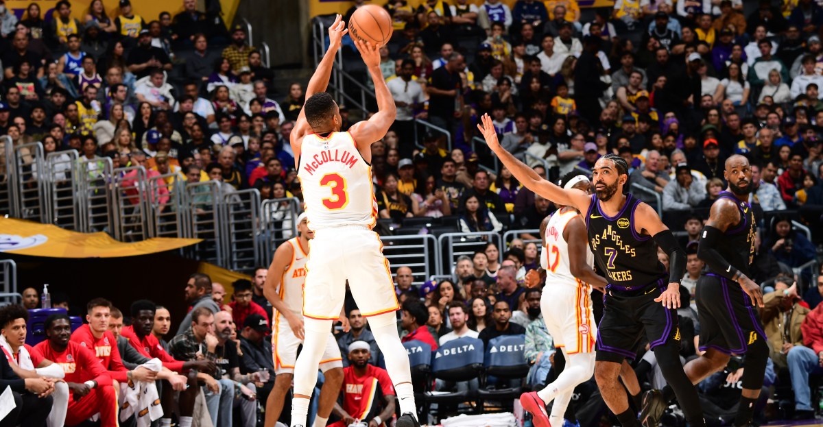 Hawks late run not enough, lose 141-116 to Lakers