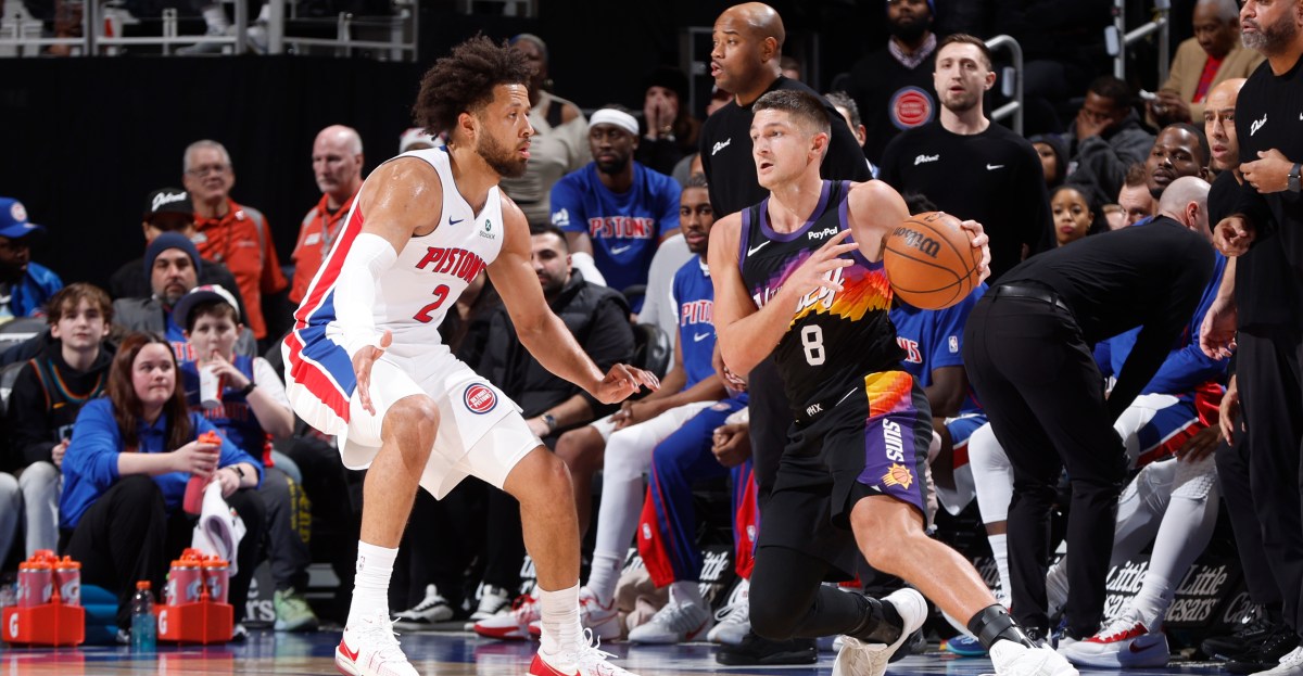 The Devin Booker-less Suns fight, but fall late to the Detroit Pistons, 108-105
