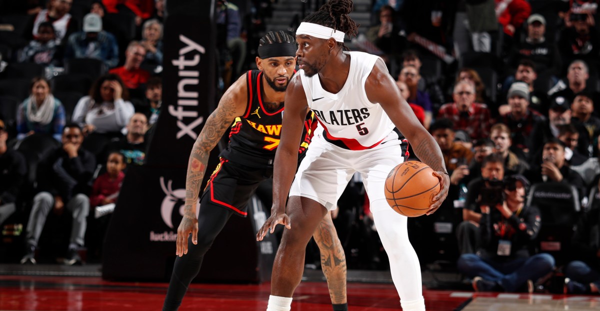 Mixed Crew Propels Blazers to Win Over Hawks