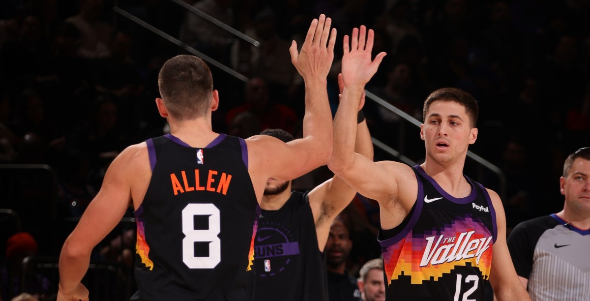 A needed win at Madison Square Garden steadies the Suns