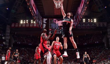 Spurs can’t keep up hot shooting in loss to Rockets