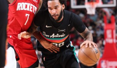 San Antonio at Houston, Final Score: Spurs fall apart late against Rockets, 106-111
