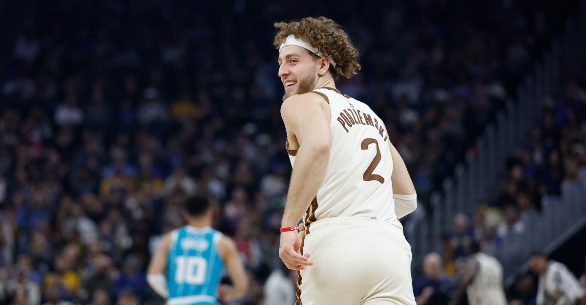 NBA scores: Without Jimmy Butler III, Warriors blow out Hornets