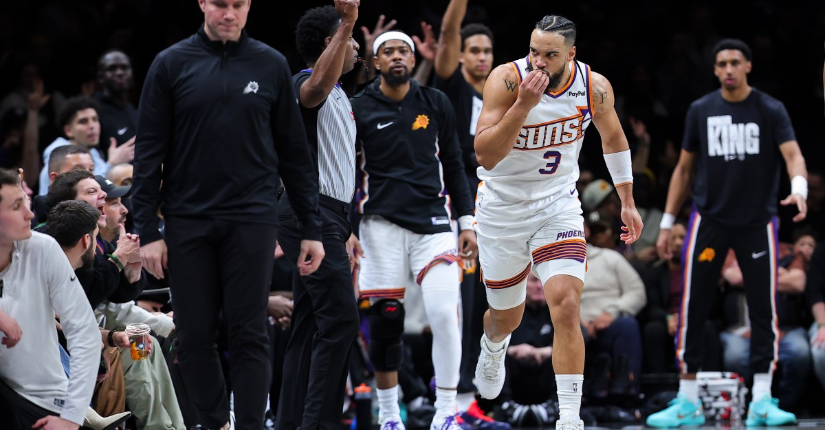 Game Recap: Suns get hot from three, take down Nets 126-117