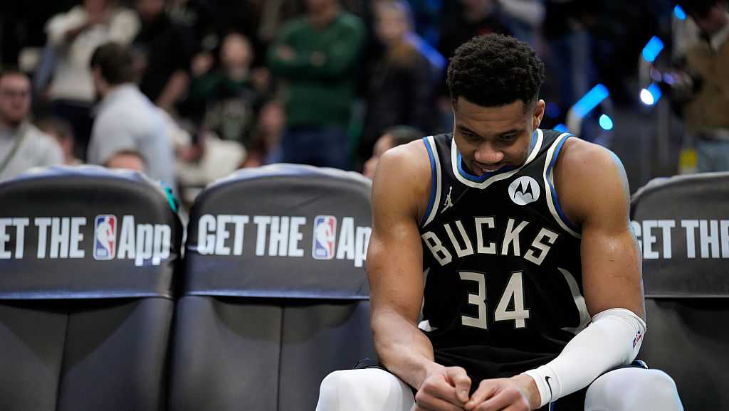 Bucks fans express mixed feelings amid challenging season
