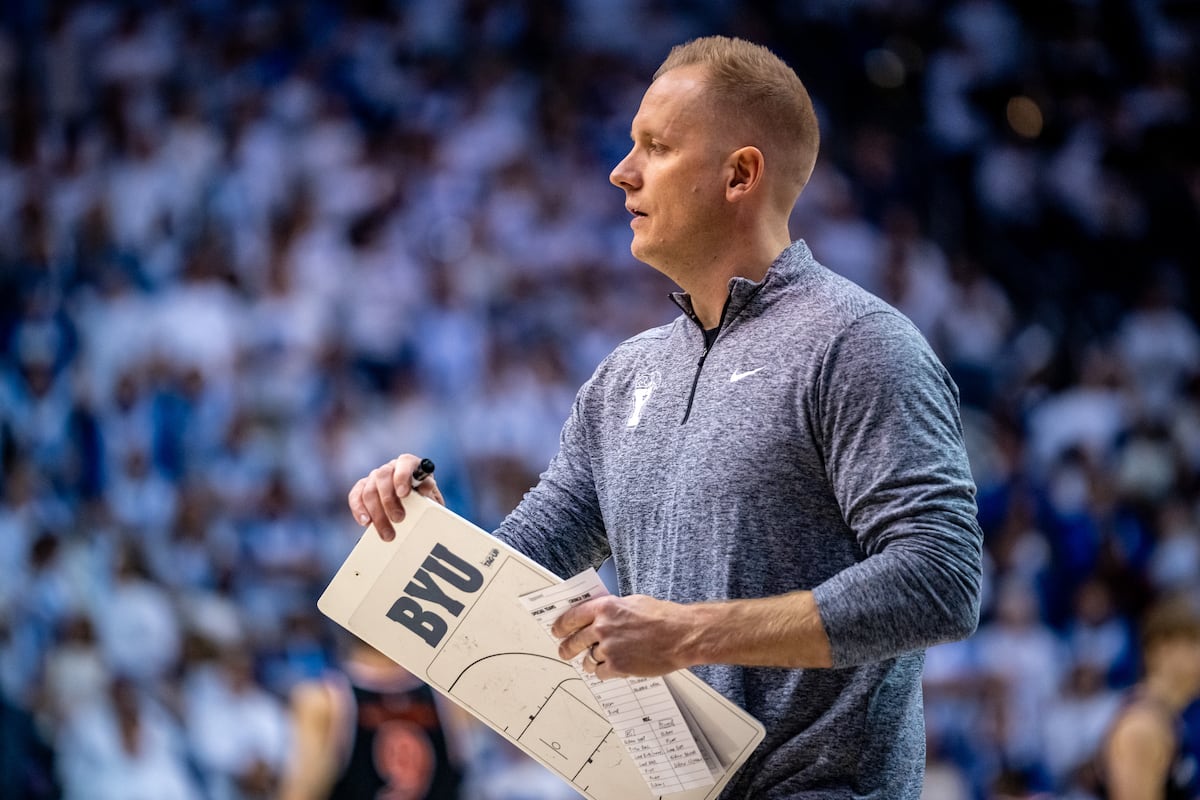 BYU basketball's Kevin Young differs from Izzo and Calipari on pros in college