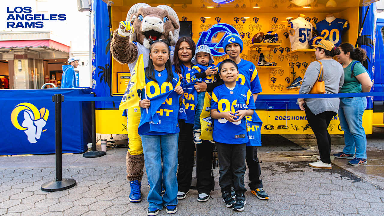 BEST PHOTOS: Earn the Right playoff video booth, NFC Championship watch party & more