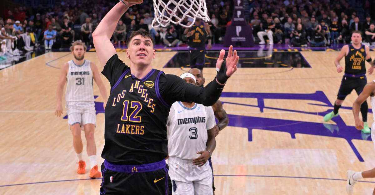 Jake LaRavia dominates his former team in Lakers first win of 2026