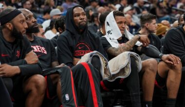 Rockets continue to struggle on the road, lose to the Kings 111-98