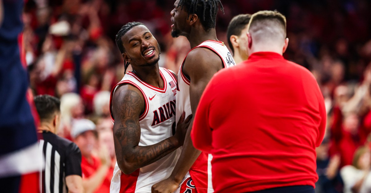 Arizona Wildcats men’s basketball vs. Cincinnati fan discussion