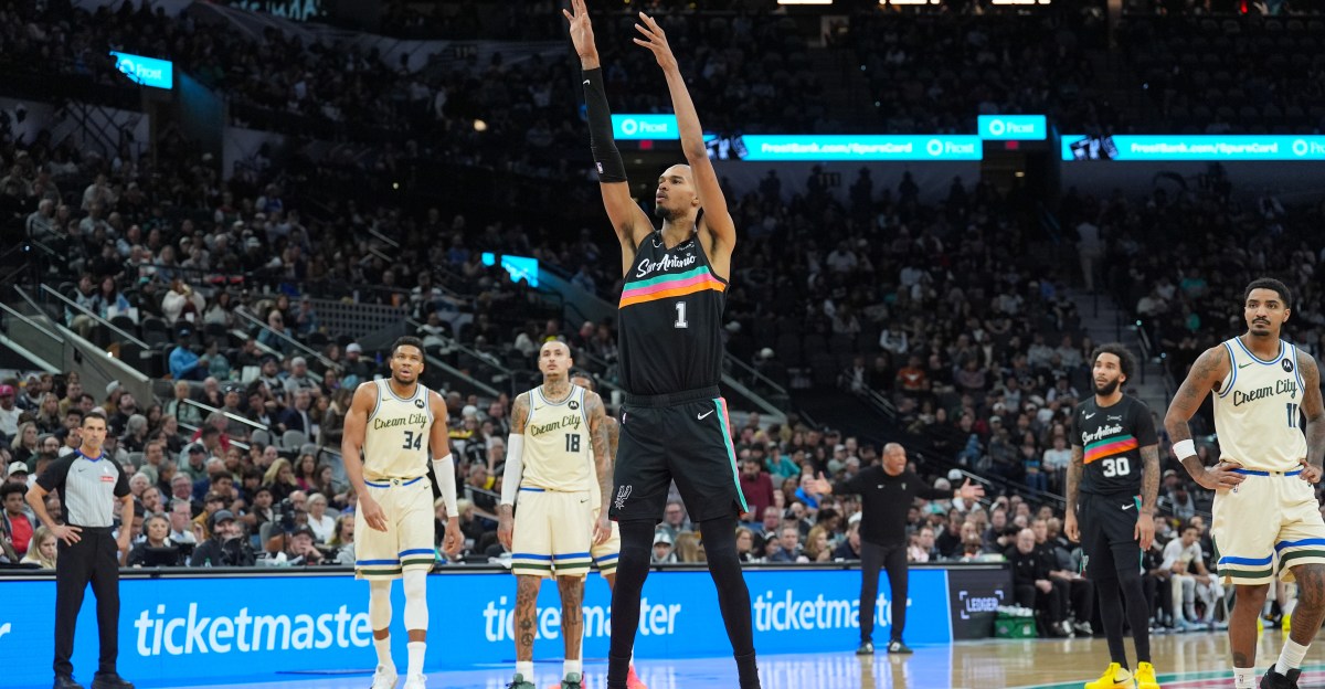 Highlights: Victor Wembanyama drops a 22-point double-double in rout of Bucks