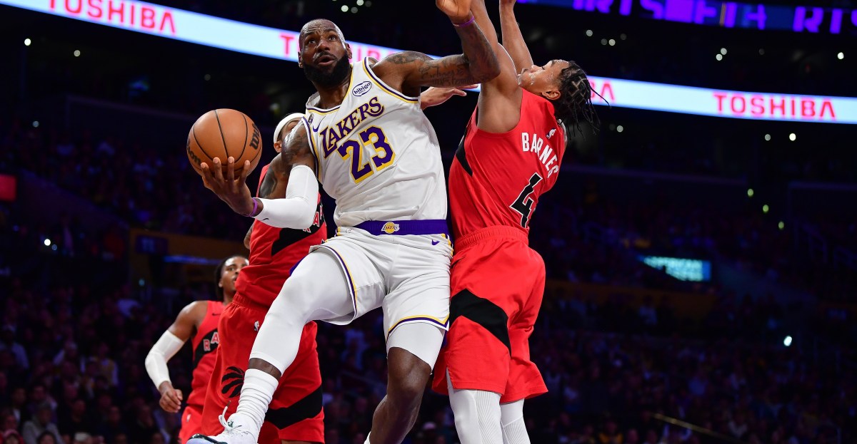 Lakers vs. Raptors Final Score: LA bounces back, downs Toronto