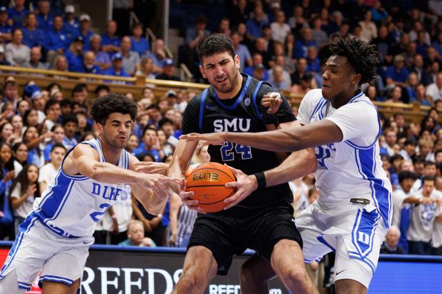 Isaiah Evans scores 21, has key late 3 to help No. 6 Duke beat No. 24 SMU 82-75 :: WRALSportsFan.com