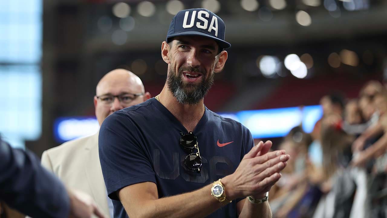 Michael Phelps crowns Michael Jordan NBA’s all-time greatest player