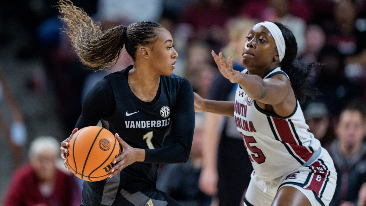 Vanderbilt's undefeated season ends with a 103-74 drubbing by South Carolina