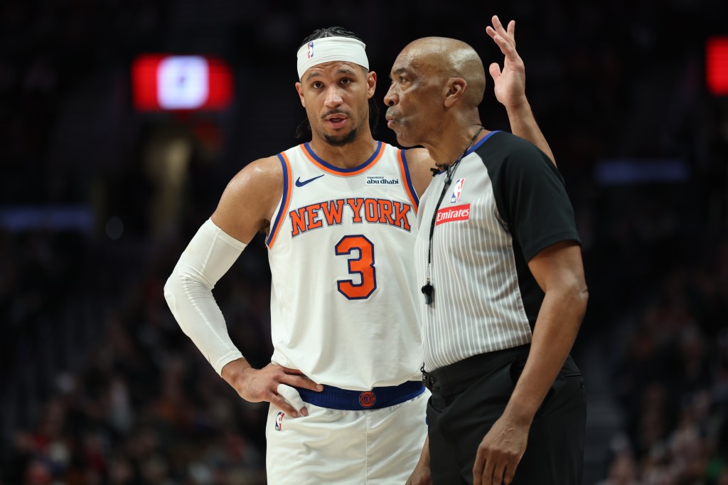 New York Knicks guard Josh Hart (3) talks with referee Leon Wood (40) during the second half at Moda Center. 