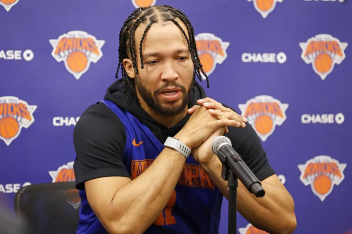 Knicks' Jalen Brunson laughs off 'embarrassing' ankle injury