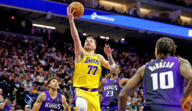 Lakers humbled by lowly Kings