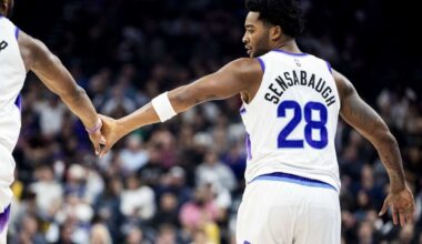 Leonard takes over late as Clippers defeat shorthanded Jazz 118-101