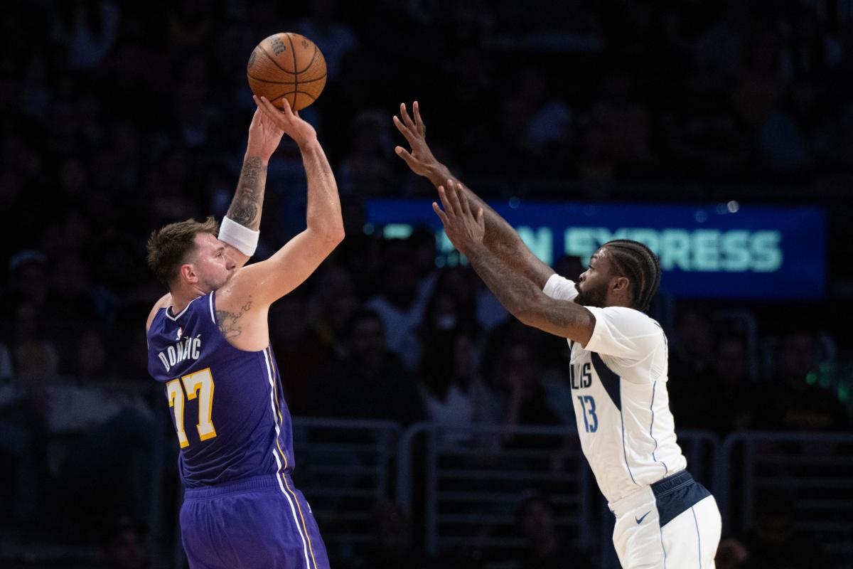 Get $10 when you sign-up to Dabble for Lakers vs. Mavericks