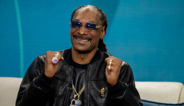 Snoop Dogg joins NBA on NBC broadcast team for Warriors vs. Clippers