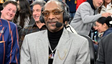 Snoop Dogg Makes NBA Broadcasting Debut With Warriors-Clippers Game