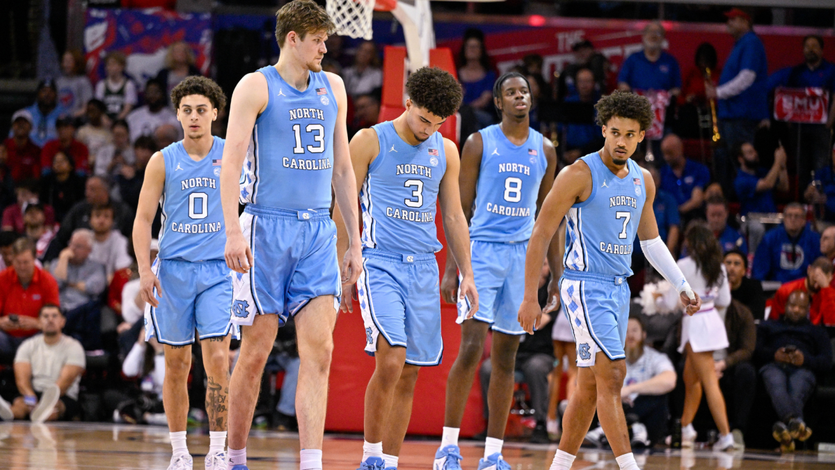 AP Top 25: UNC, Kansas drop in latest college basketball rankings