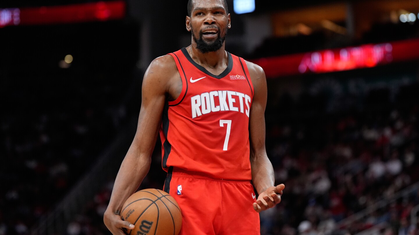 Kevin Durant shines with 28 points as Houston Rockets edge Chicago Bulls