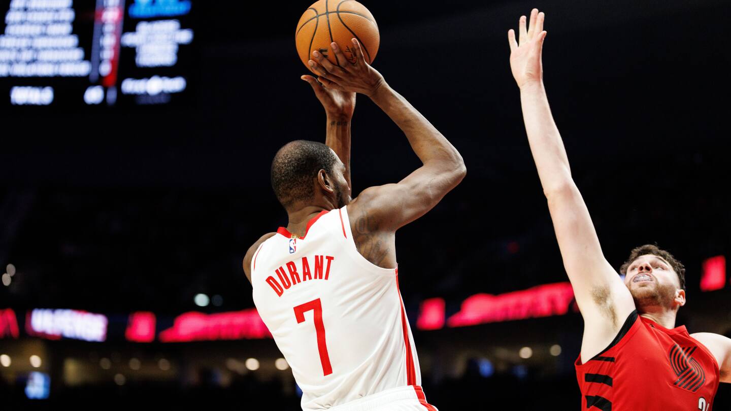 Kevin Durant passes Wilt Chamberlain for 7th on the NBA's career scoring list