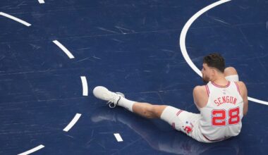 Rockets' Sengun leaves game vs. Mavericks early with ankle sprain