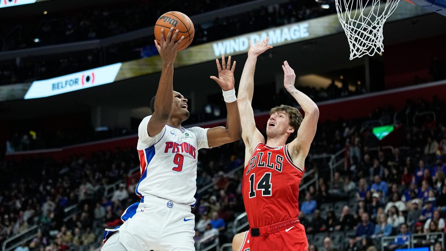 Stewart scores career-high 31 points to lead short-handed Pistons past Bulls, 108-93