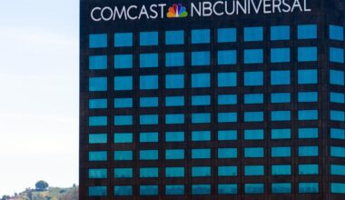 After Warner defeat, Comcast loads up on Winter Olympics, Super Bowl and NBA
