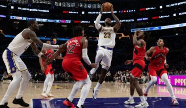 Deandre Ayton and Luka Doncic return, lead Lakers past Raptors