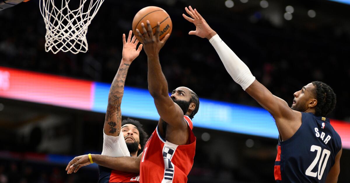 James Harden and Clippers surge past Wizards for 6th straight win
