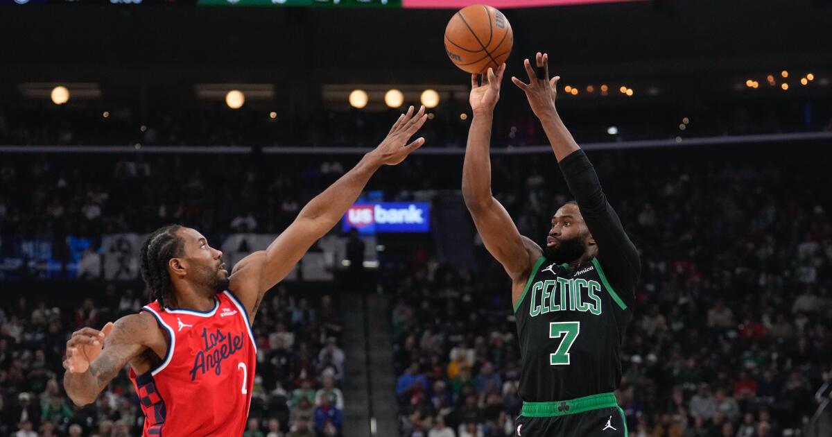 Jaylen Brown scores 50 as Celtics end Clippers' 6-game win streak