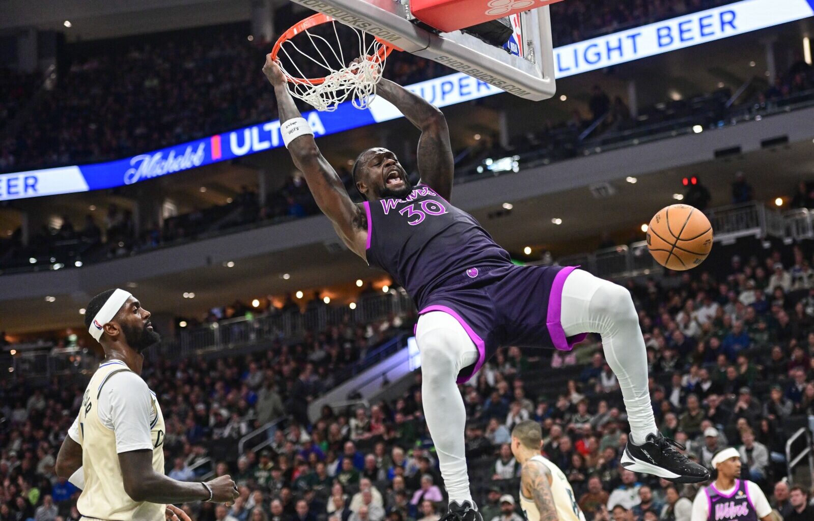 Short-handed Timberwolves make quick work of Bucks - InForum