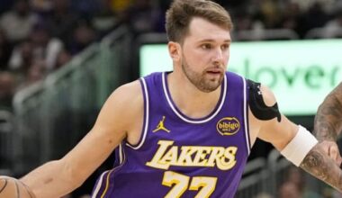 NBA DFS Picks: DraftKings Plays and Strategy for Monday, January 26