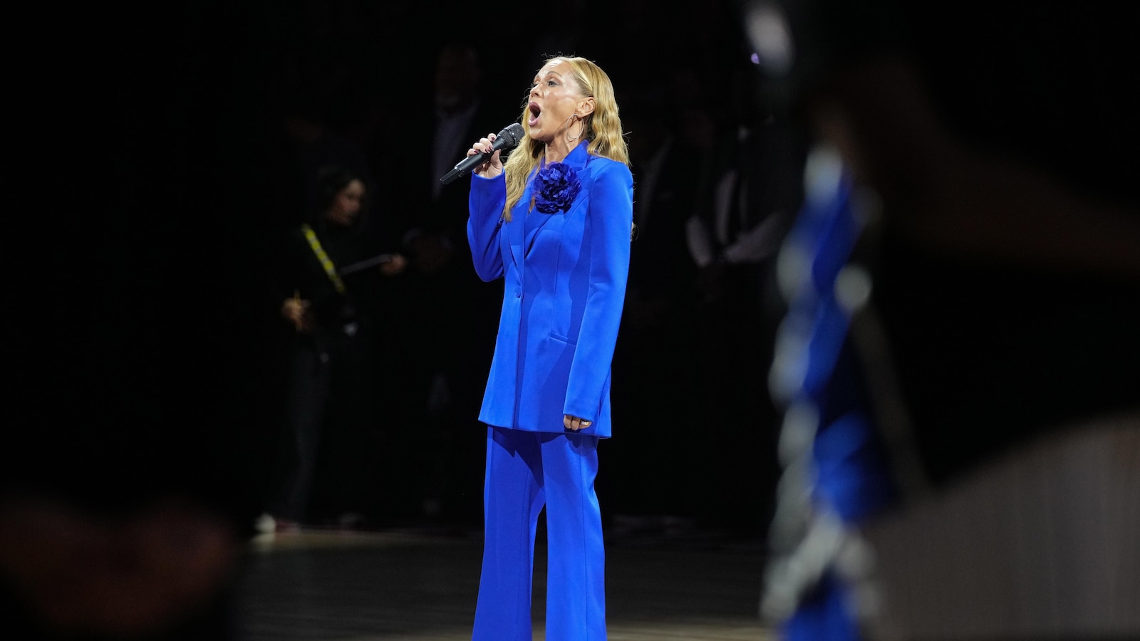 Heckler yells 'leave Greenland alone!' during US national anthem at NBA game in London