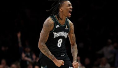 Timberwolves hit 22 3-pointers, coast to 123-111 win over Thunder