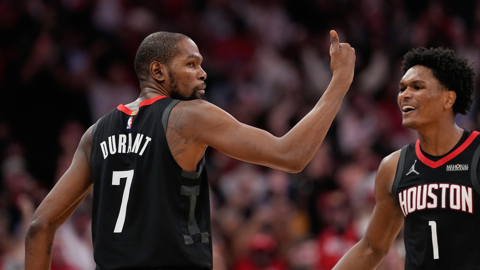 Durant's 3-pointer in final seconds gives Rockets 100-97 win over the Suns