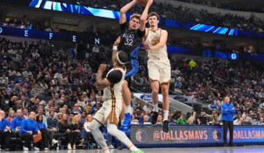 Mavs beat Warriors 123-115 on night Stephen Curry becomes first with 10,000 attempts from 3